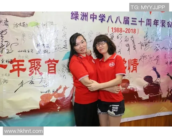 追寻梦想的足迹中国足球明星的加入之路与挑战